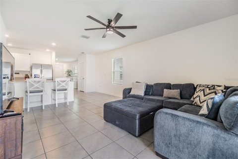 House in Wesley Chapel, Florida 3 bedrooms, 140.84 sq.m. № 1744473 - photo 16