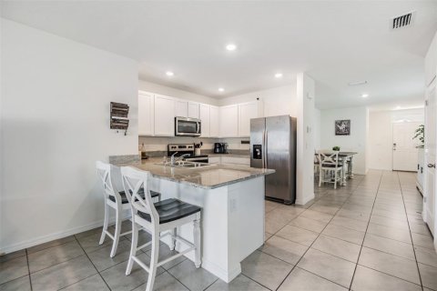 House in Wesley Chapel, Florida 3 bedrooms, 140.84 sq.m. № 1744473 - photo 20