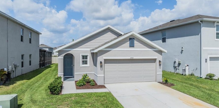 House in Wesley Chapel, Florida 3 bedrooms, 140.84 sq.m. № 1744473