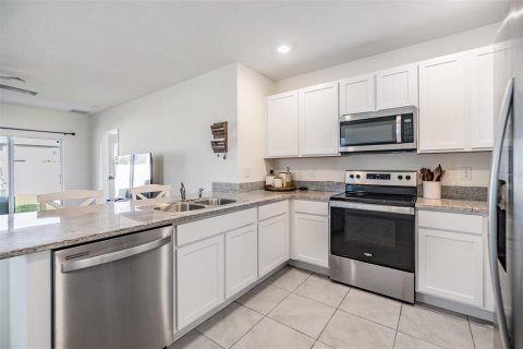 House in Wesley Chapel, Florida 3 bedrooms, 140.84 sq.m. № 1744473 - photo 19