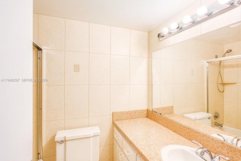 Condominio en alquiler en Miami Beach, Florida, 2 dormitorios, 97.08 m2 № 2057364 - foto 6