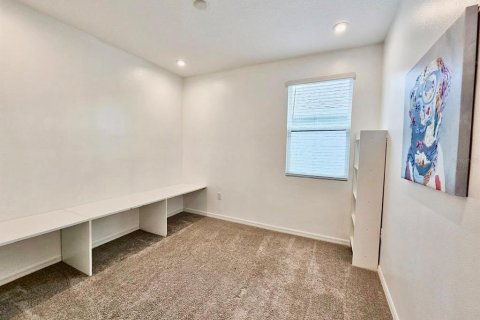 Villa ou maison à louer à Kissimmee, Floride: 4 chambres, 219.71 m2 № 2431707 - photo 15