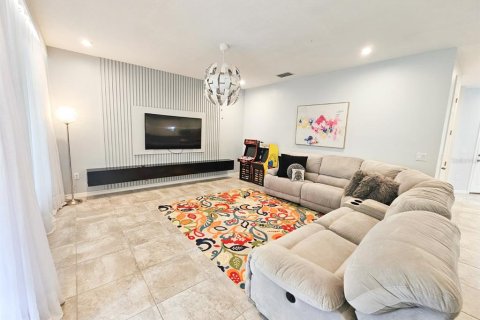 Villa ou maison à louer à Kissimmee, Floride: 4 chambres, 219.71 m2 № 2431707 - photo 10