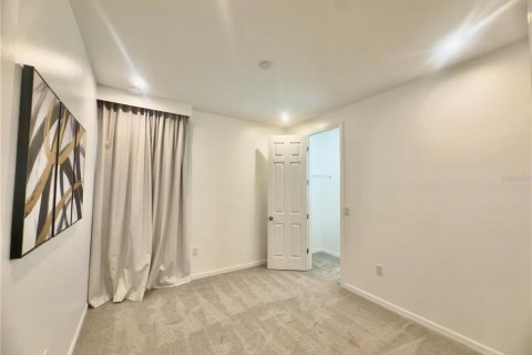 Villa ou maison à louer à Kissimmee, Floride: 4 chambres, 219.71 m2 № 2431707 - photo 19