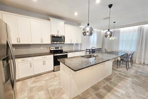 Villa ou maison à louer à Kissimmee, Floride: 4 chambres, 219.71 m2 № 2431707 - photo 7