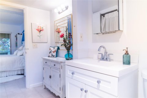 Купить кондоминиум в Холливуд, Флорида 1 спальня, 67.82м2, № 2005761 - фото 12