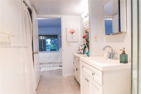 Купить кондоминиум в Холливуд, Флорида 1 спальня, 67.82м2, № 2005761 - фото 13