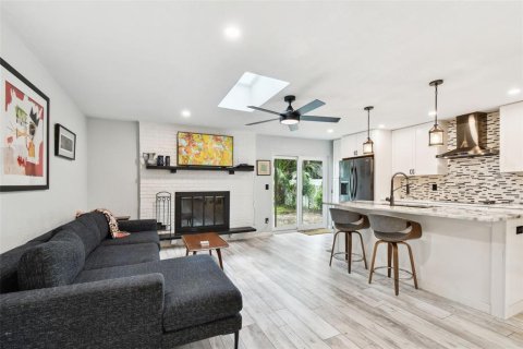 Casa en venta en Gulfport, Florida, 4 dormitorios, 161.46 m2 № 1835884 - foto 17