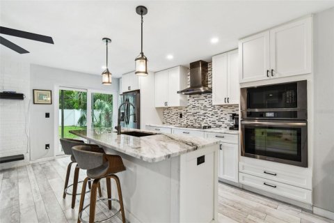 Casa en venta en Gulfport, Florida, 4 dormitorios, 161.46 m2 № 1835884 - foto 30