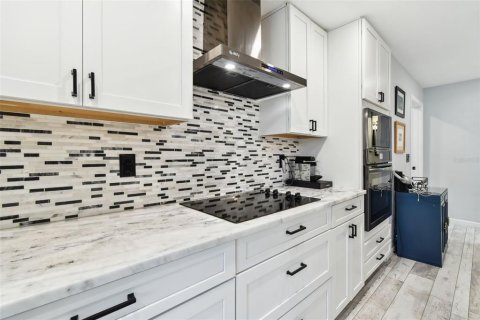 Casa en venta en Gulfport, Florida, 4 dormitorios, 161.46 m2 № 1835884 - foto 24