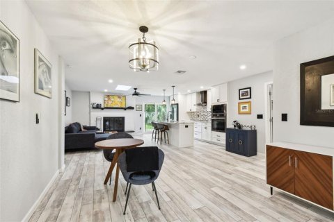 Casa en venta en Gulfport, Florida, 4 dormitorios, 161.46 m2 № 1835884 - foto 11