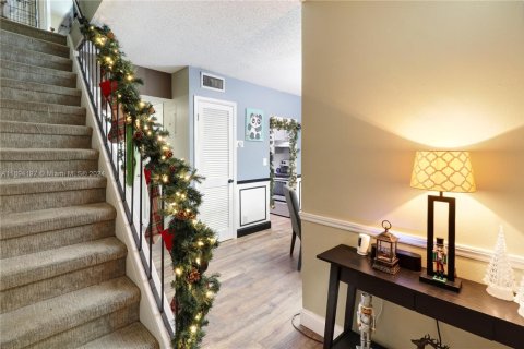 Купить кондоминиум в Корал-Спрингс, Флорида 2 спальни, 106.84м2, № 1957799 - фото 3