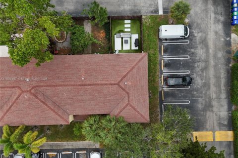 Купить кондоминиум в Корал-Спрингс, Флорида 2 спальни, 106.84м2, № 1957799 - фото 23