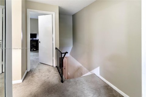 Купить кондоминиум в Корал-Спрингс, Флорида 2 спальни, 106.84м2, № 1957799 - фото 12