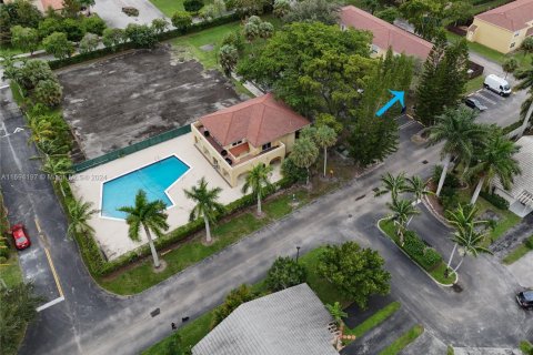 Купить кондоминиум в Корал-Спрингс, Флорида 2 спальни, 106.84м2, № 1957799 - фото 26