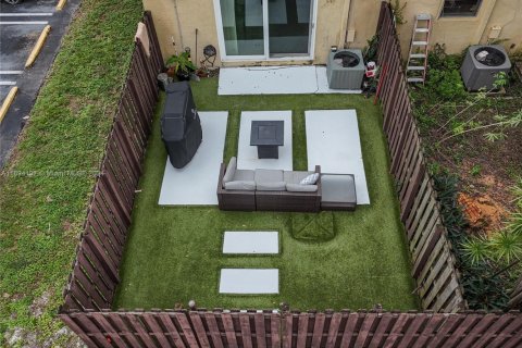 Купить кондоминиум в Корал-Спрингс, Флорида 2 спальни, 106.84м2, № 1957799 - фото 22