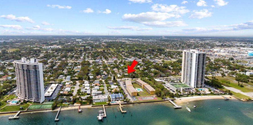 Condo à West Palm Beach, Floride, 2 chambres № 1060994