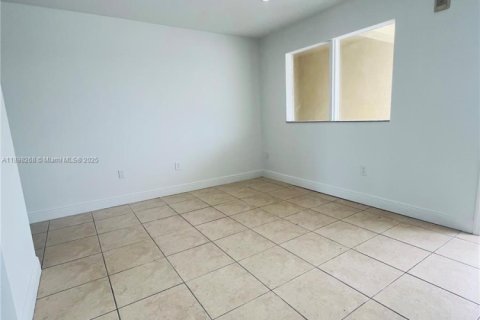 Copropriété à vendre à Miami, Floride: 1 chambre, 46.92 m2 № 1949455 - photo 5