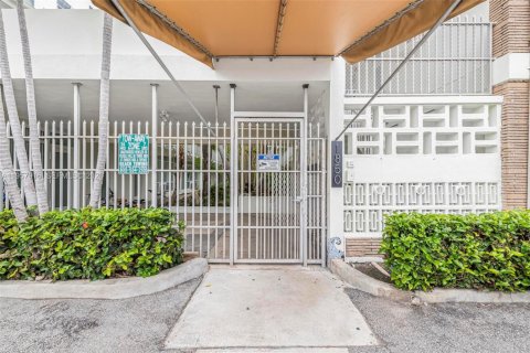 Apartamento en alquiler en Miami Beach, Florida, 41.81 m2 № 2017742 - foto 11