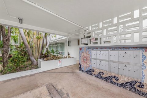 Apartamento en alquiler en Miami Beach, Florida, 41.81 m2 № 2017742 - foto 6