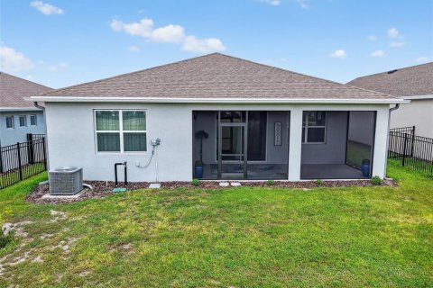 House in Wildwood, Florida 4 bedrooms, 188.68 sq.m. № 1884334 - photo 22