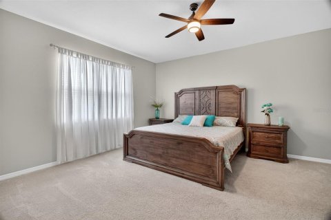 House in Wildwood, Florida 4 bedrooms, 188.68 sq.m. № 1884334 - photo 12