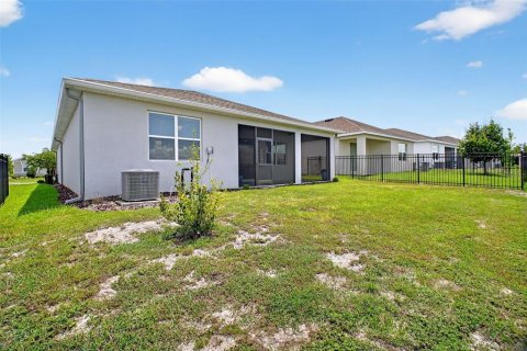 House in Wildwood, Florida 4 bedrooms, 188.68 sq.m. № 1884334 - photo 24