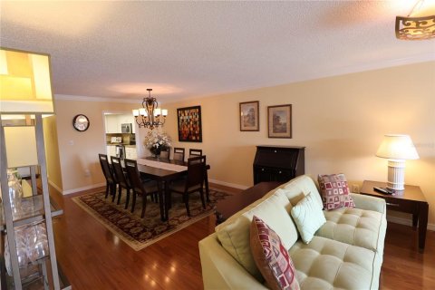 Condo in Bradenton, Florida, 2 bedrooms  № 1609139 - photo 9