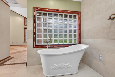 Villa ou maison à vendre à Ocala, Floride: 5 chambres, 397.34 m2 № 2297072 - photo 19