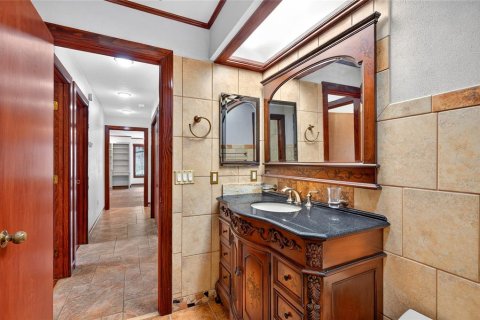 Villa ou maison à vendre à Ocala, Floride: 5 chambres, 397.34 m2 № 2297072 - photo 28