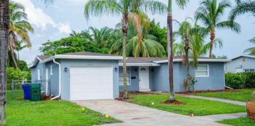 Villa ou maison à Margate, Floride 3 chambres, 138.52 m2 № 2181234