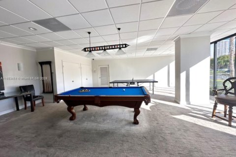 Copropriété à vendre à Hallandale Beach, Floride: 2 chambres, 117.99 m2 № 1348572 - photo 17