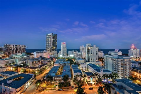 Купить кондоминиум в Майами-Бич, Флорида 3 спальни, 114.27м2, № 2061498 - фото 29