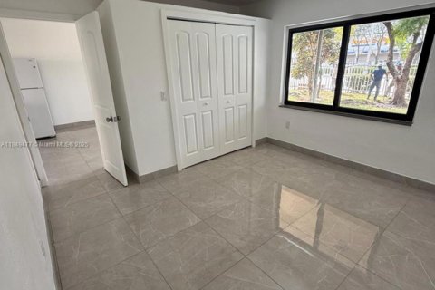 Copropriété à vendre à Hialeah, Floride: 2 chambres № 1936682 - photo 16