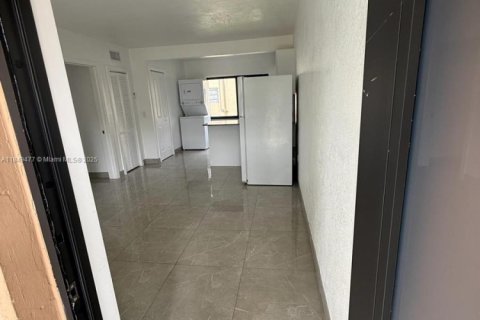 Copropriété à vendre à Hialeah, Floride: 2 chambres № 1936682 - photo 9