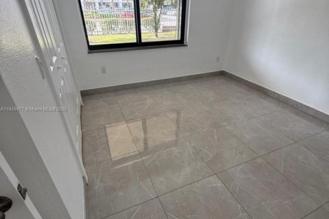 Copropriété à vendre à Hialeah, Floride: 2 chambres № 1936682 - photo 12