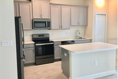 Adosado en alquiler en Kissimmee, Florida, 3 dormitorios, 155.52 m2 № 1893647 - foto 5