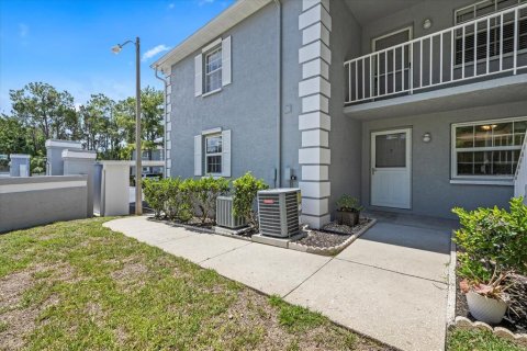 Condo in Hudson, Florida, 2 bedrooms  № 2223165 - photo 3