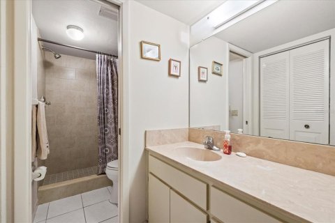 Condo in Hudson, Florida, 2 bedrooms  № 2223165 - photo 19
