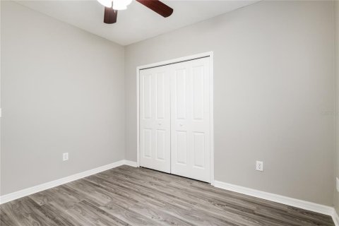Casa en alquiler en New Port Richey, Florida, 5 dormitorios, 205.59 m2 № 1885097 - foto 8