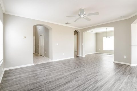 Casa en alquiler en New Port Richey, Florida, 5 dormitorios, 205.59 m2 № 1885097 - foto 2