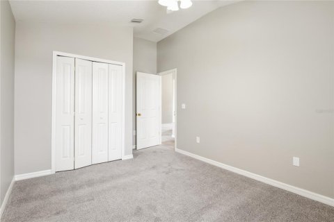 Casa en alquiler en New Port Richey, Florida, 5 dormitorios, 205.59 m2 № 1885097 - foto 10
