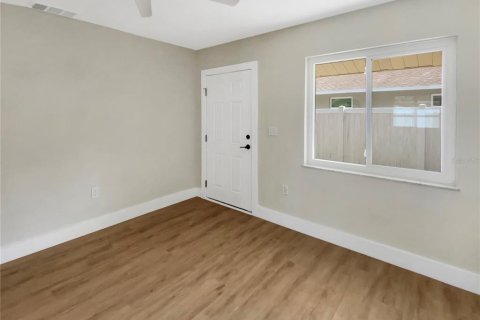 Villa ou maison à vendre à Sarasota, Floride: 3 chambres, 92.44 m2 № 1619261 - photo 3