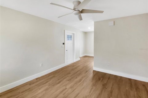 Villa ou maison à vendre à Sarasota, Floride: 3 chambres, 92.44 m2 № 1619261 - photo 10
