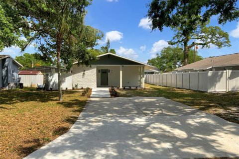 Villa ou maison à vendre à Sarasota, Floride: 3 chambres, 92.44 m2 № 1619261 - photo 9