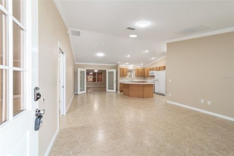 House in The Villages, Florida 4 bedrooms, 175.49 sq.m. № 1742697 - photo 7