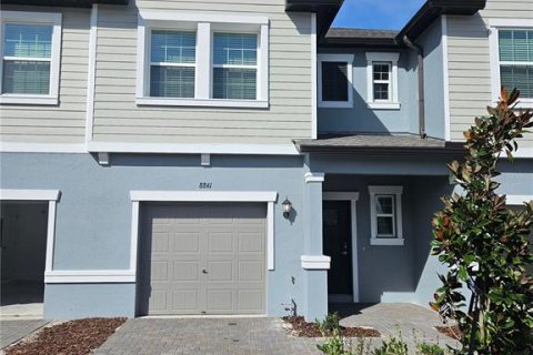 Touwnhouse à louer à Land O' Lakes, Floride: 3 chambres, 148.74 m2 № 1831787 - photo 1