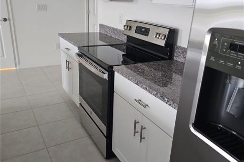 Touwnhouse à louer à Land O' Lakes, Floride: 3 chambres, 148.74 m2 № 1831787 - photo 10