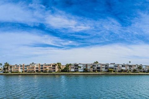 Condo in South Pasadena, Florida, 2 bedrooms  № 1572203 - photo 25