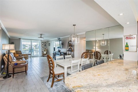 Condo in South Pasadena, Florida, 2 bedrooms  № 1572203 - photo 4